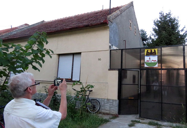 Мисија Регинине куће